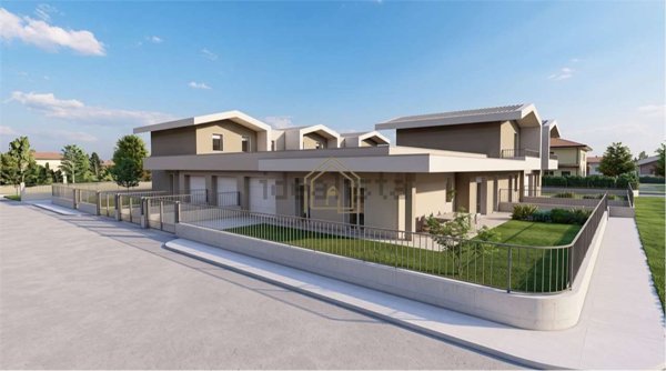 casa indipendente in vendita a Lonato del Garda in zona Sedena
