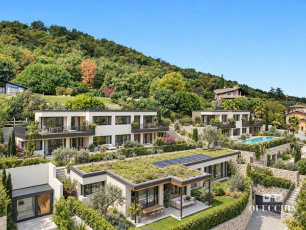 appartamento in vendita a Lonato del Garda in zona Barcuzzi