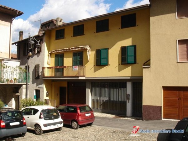 casa semindipendente in vendita a Losine