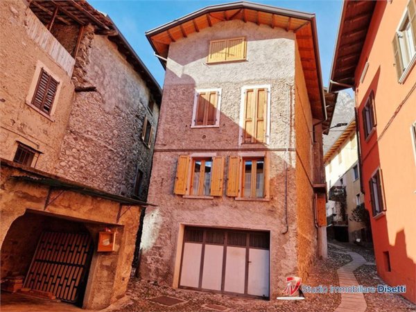 appartamento in vendita a Losine