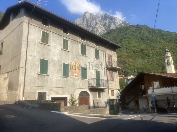 appartamento in vendita a Losine