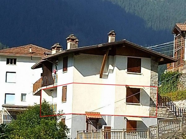 appartamento in vendita a Lozio in zona Villa