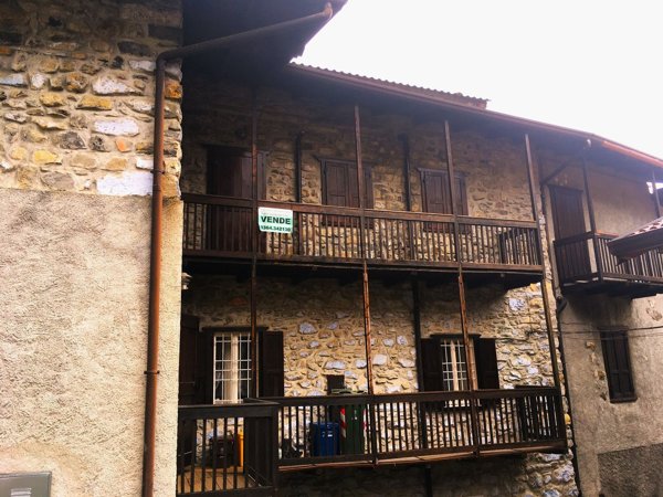appartamento in vendita a Lozio in zona Villa