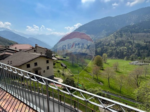 appartamento in vendita a Lozio in zona Villa