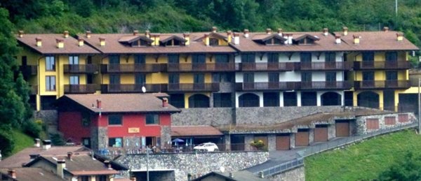 appartamento in vendita a Lozio in zona Villa