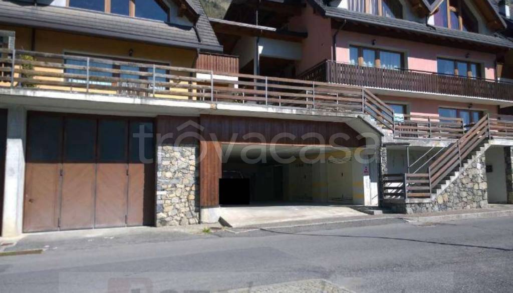casa indipendente in vendita a Lozio