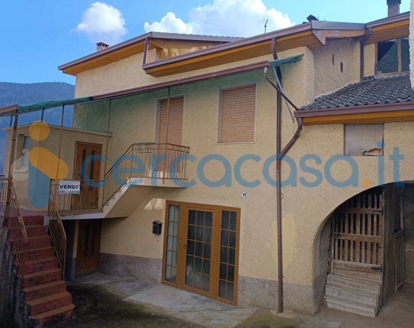 casa indipendente in vendita a Lozio