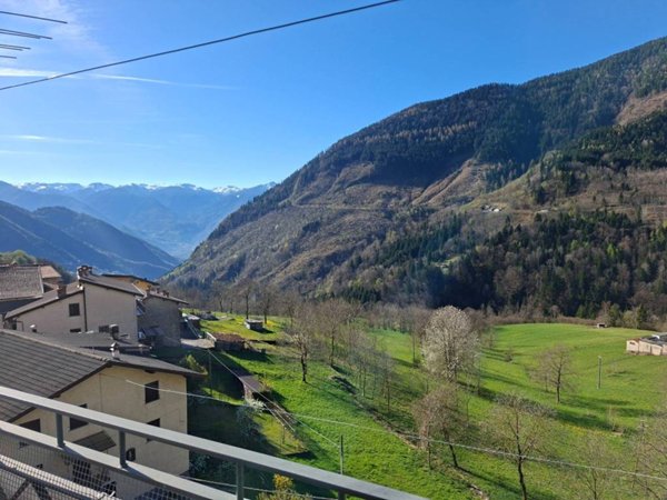 appartamento in vendita a Lozio in zona Villa