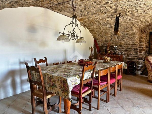 casa indipendente in vendita a Lozio in zona Villa