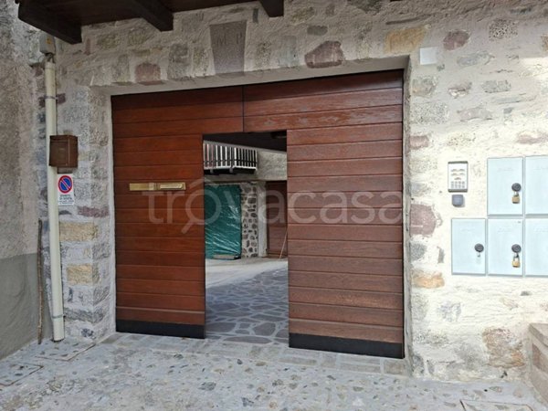 appartamento in vendita a Lozio in zona Villa
