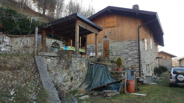 appartamento in vendita a Lozio in zona Sucinva
