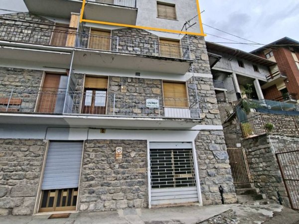appartamento in vendita a Lozio in zona Villa