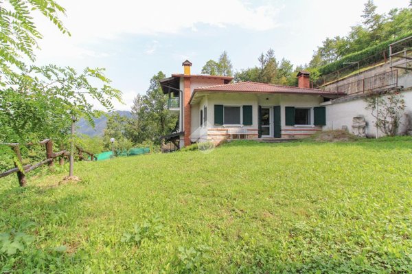 casa indipendente in vendita a Lumezzane in zona Valle.