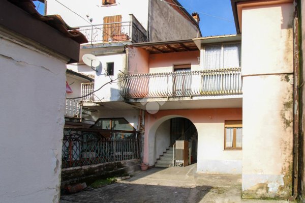 casa indipendente in vendita a Lumezzane in zona Valle.