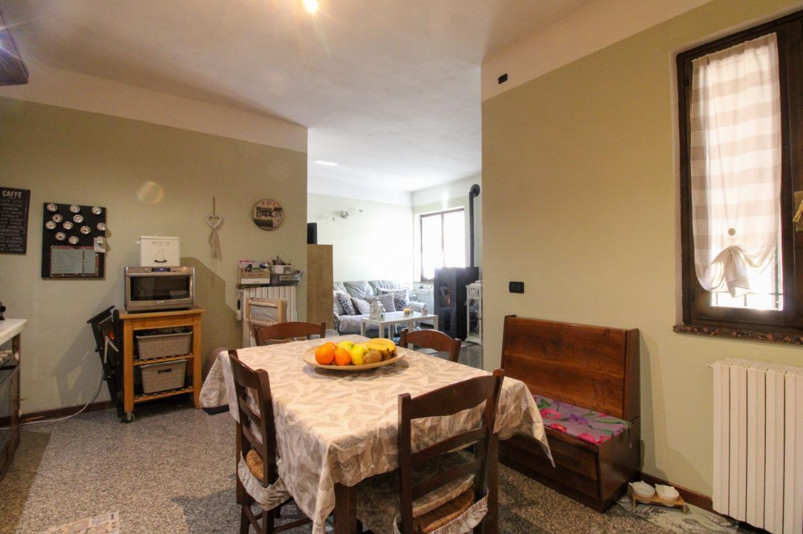 appartamento in vendita a Lumezzane in zona Valle.