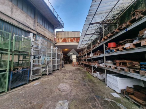 locale commerciale in vendita a Lumezzane in zona San Sebastiano