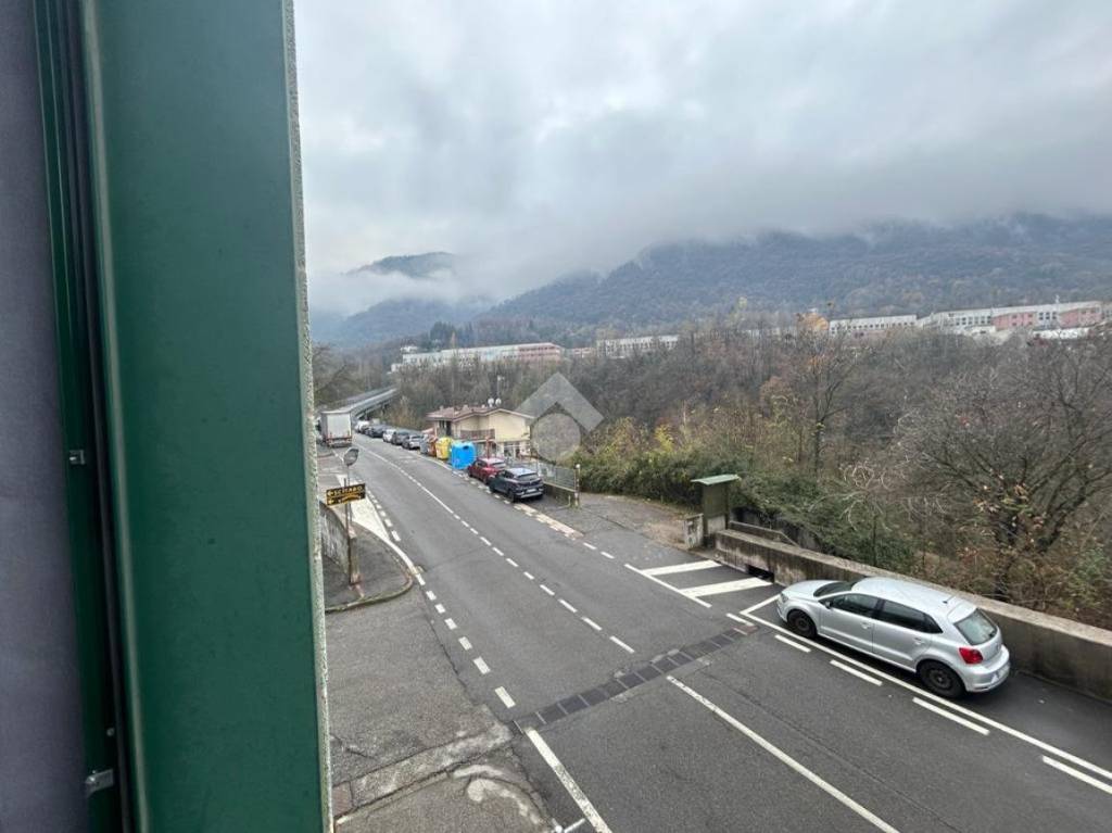 ufficio in vendita a Lumezzane in zona San Sebastiano
