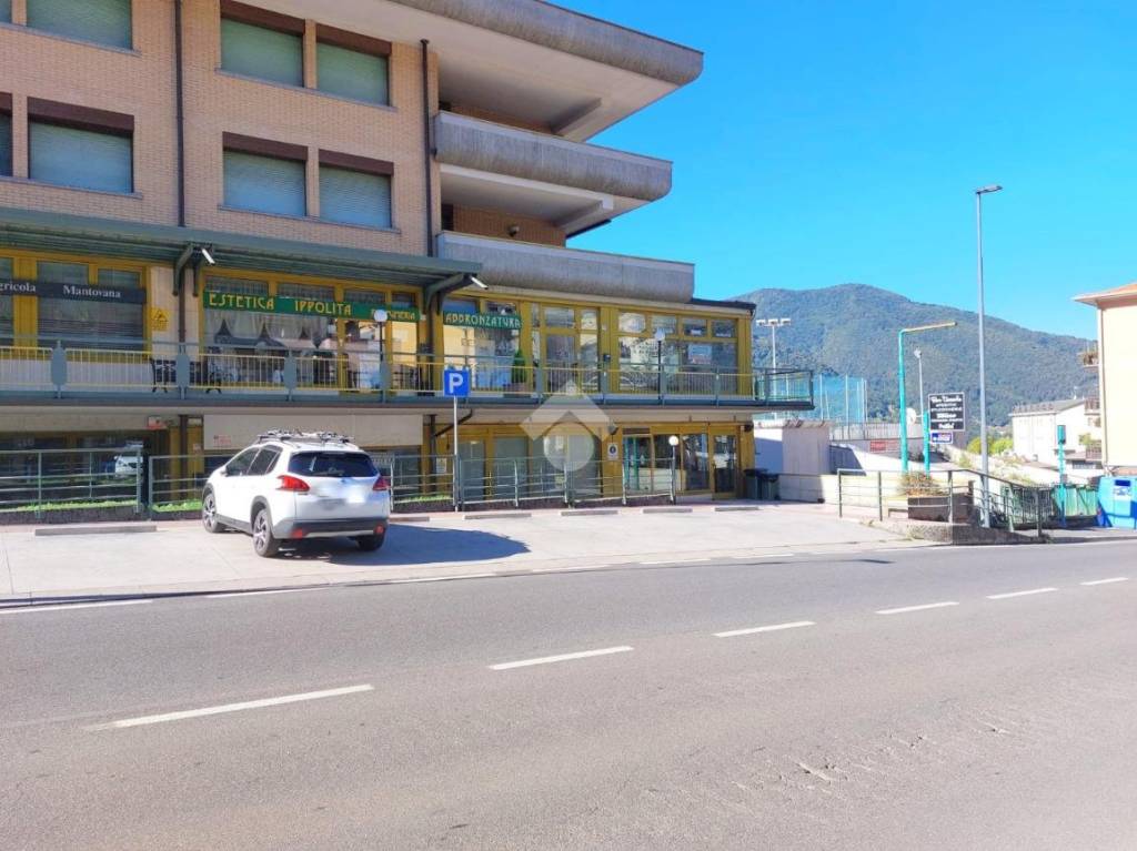 ufficio in vendita a Lumezzane in zona San Sebastiano