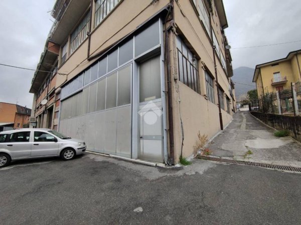 locale commerciale in vendita a Lumezzane in zona San Sebastiano