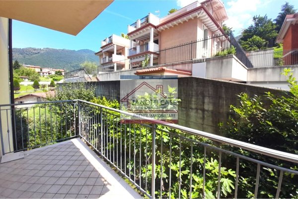 appartamento in vendita a Lumezzane in zona Valle.