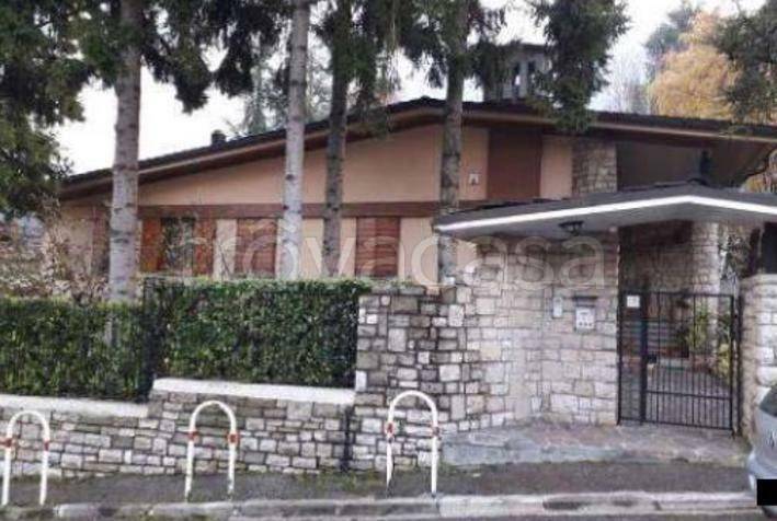 casa indipendente in vendita a Lumezzane in zona San Sebastiano