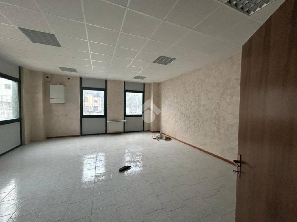 ufficio in vendita a Lumezzane in zona San Sebastiano