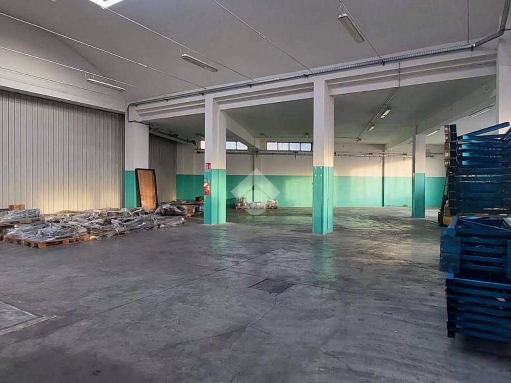 locale di sgombero in vendita a Lumezzane