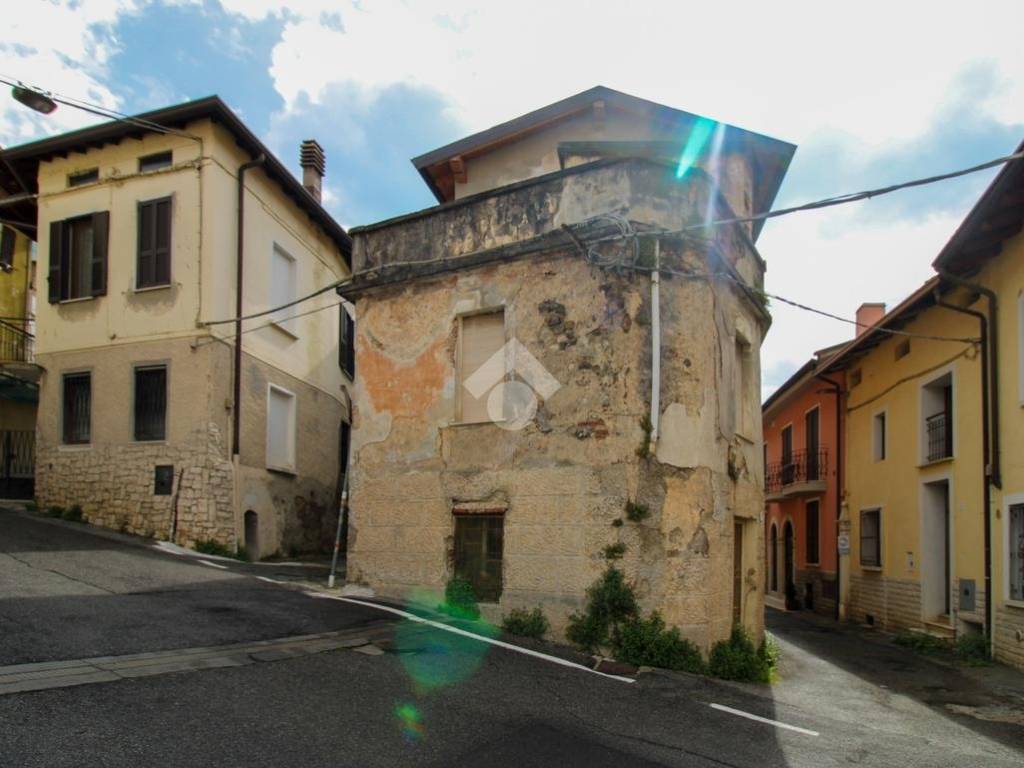 casa indipendente in vendita a Lumezzane in zona San Sebastiano