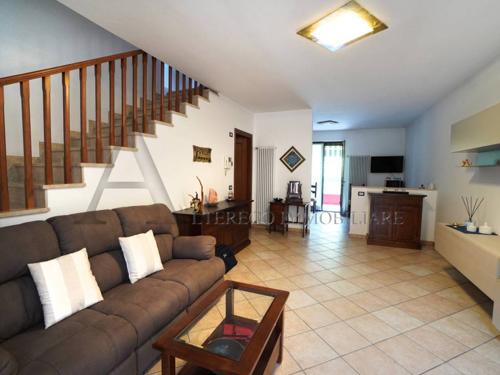casa indipendente in vendita a Lumezzane in zona San Sebastiano
