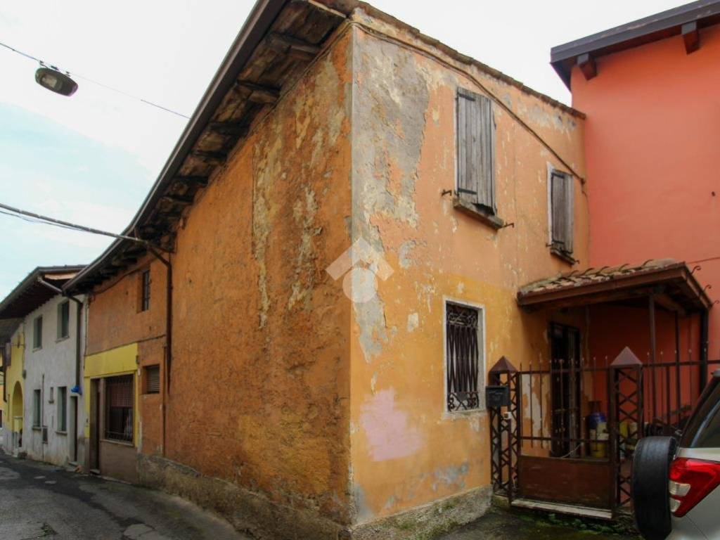 casa indipendente in vendita a Lumezzane in zona San Sebastiano
