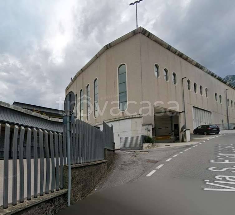 locale di sgombero in vendita a Lumezzane in zona San Sebastiano