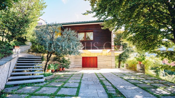 casa indipendente in vendita a Lumezzane in zona Sant'Apollonio