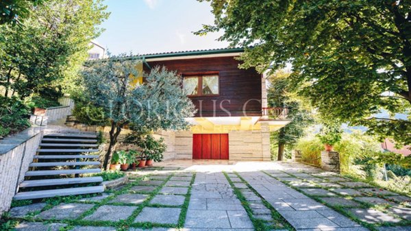 casa indipendente in vendita a Lumezzane in zona Sant'Apollonio