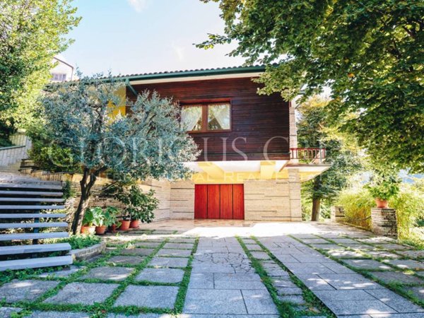 casa indipendente in vendita a Lumezzane in zona Sant'Apollonio