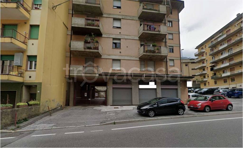 locale commerciale in vendita a Lumezzane in zona San Sebastiano