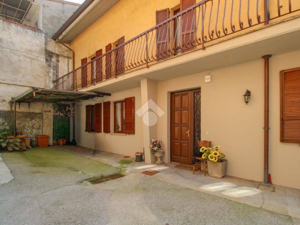 casa indipendente in vendita a Lumezzane in zona San Sebastiano