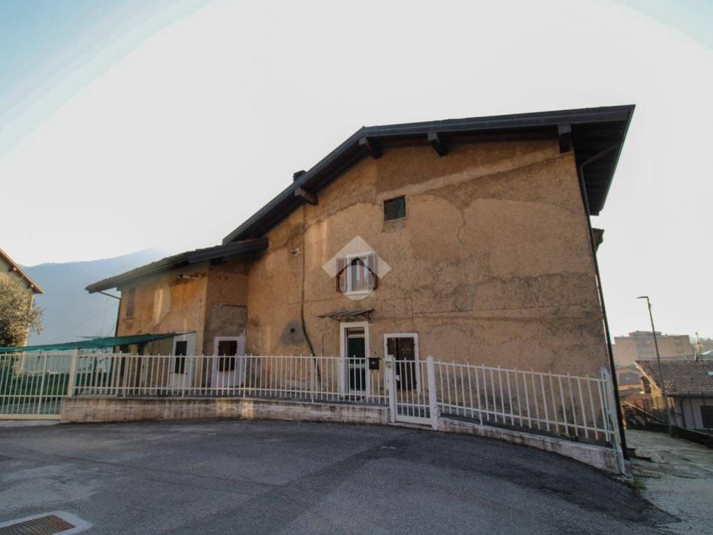 casa indipendente in vendita a Lumezzane in zona San Sebastiano
