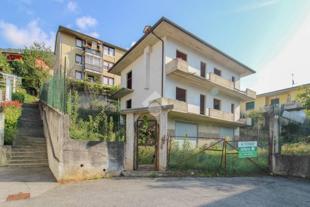 casa indipendente in vendita a Lumezzane in zona San Sebastiano