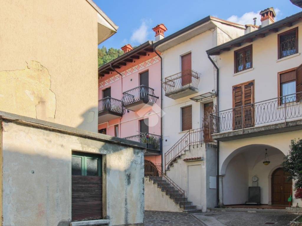 casa indipendente in vendita a Lumezzane in zona San Sebastiano