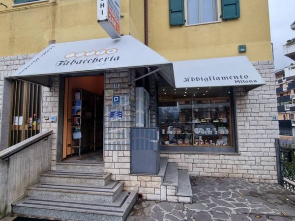 negozio in vendita a Lumezzane in zona San Sebastiano