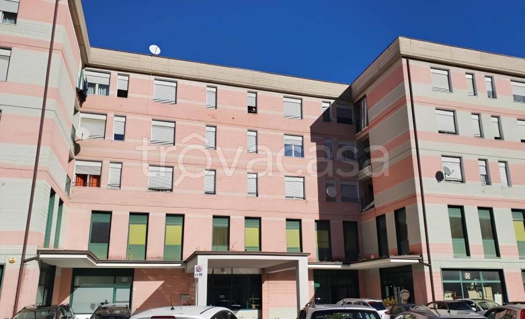 ufficio in vendita a Lumezzane in zona Sant'Apollonio
