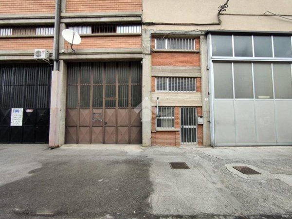 locale commerciale in vendita a Lumezzane in zona San Sebastiano