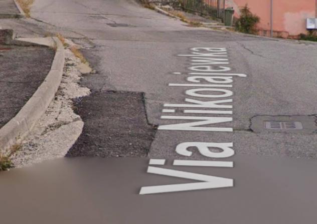 negozio in vendita a Lumezzane in zona Montagnone