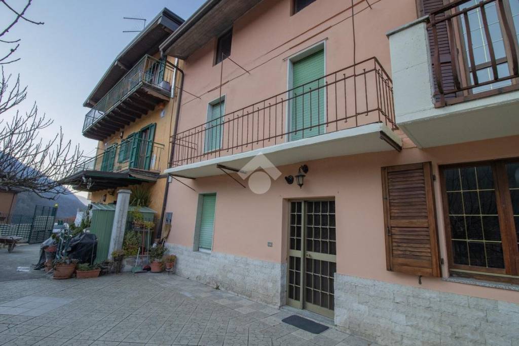 casa indipendente in vendita a Lumezzane in zona San Sebastiano