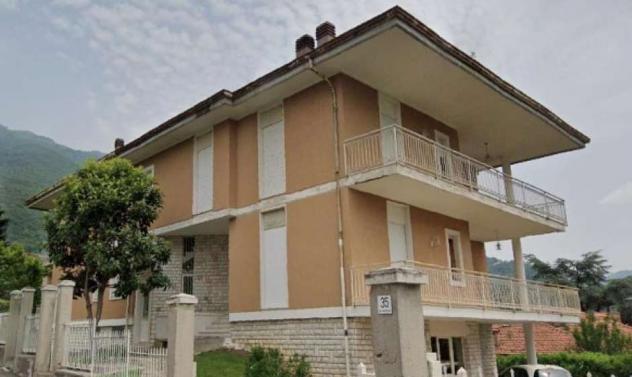 casa indipendente in vendita a Lumezzane in zona Pieve