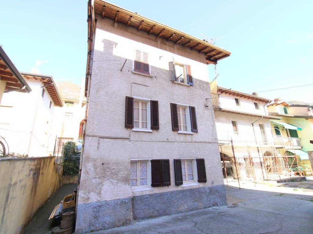 casa indipendente in vendita a Lumezzane in zona San Sebastiano