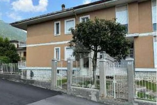 appartamento in vendita a Lumezzane in zona San Sebastiano