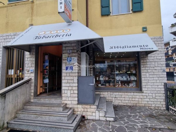 negozio in vendita a Lumezzane in zona San Sebastiano