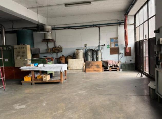 locale commerciale in vendita a Lumezzane