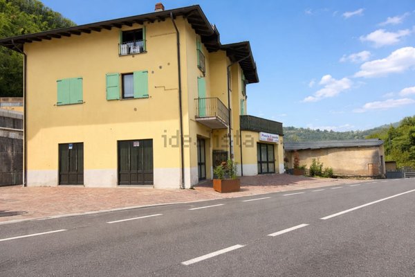 locale commerciale in vendita a Lumezzane